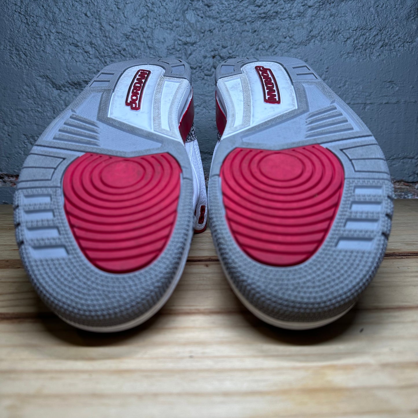Jordan 3 Cardinal Red Used