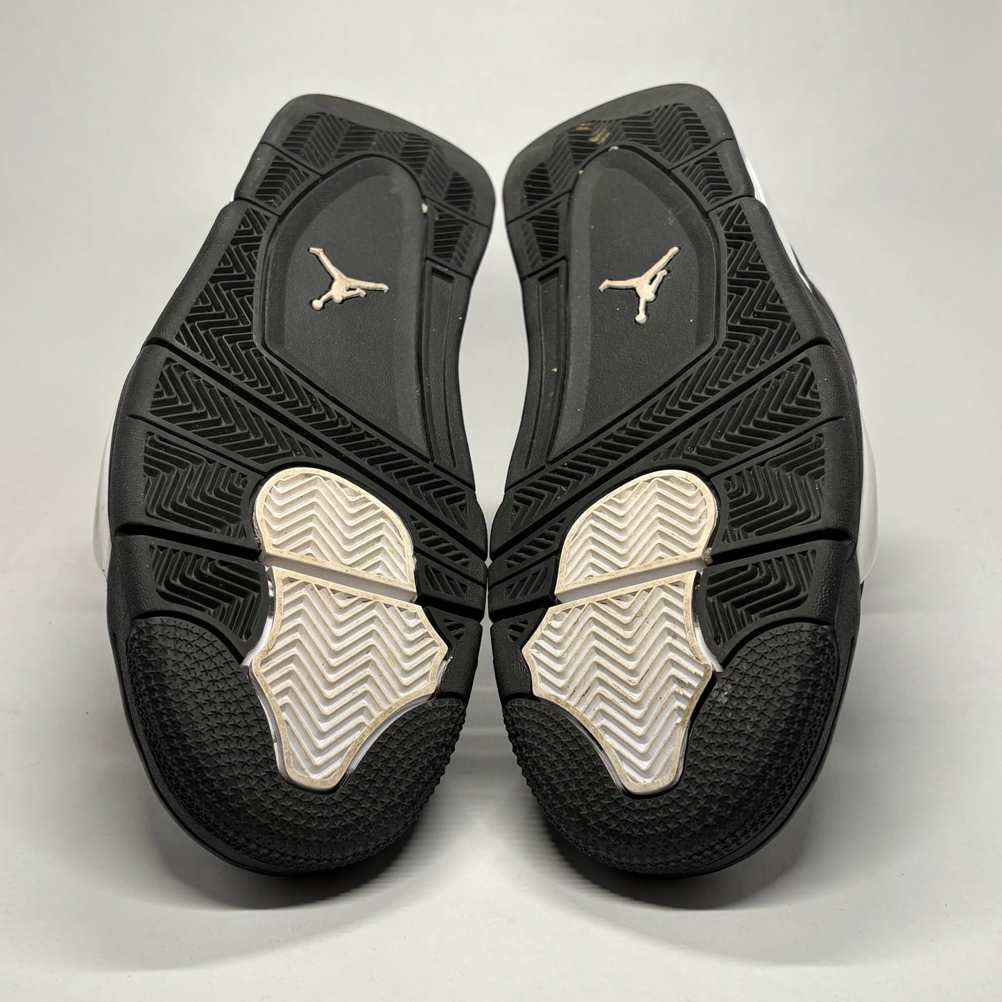 Jordan 4 White Thunder Used