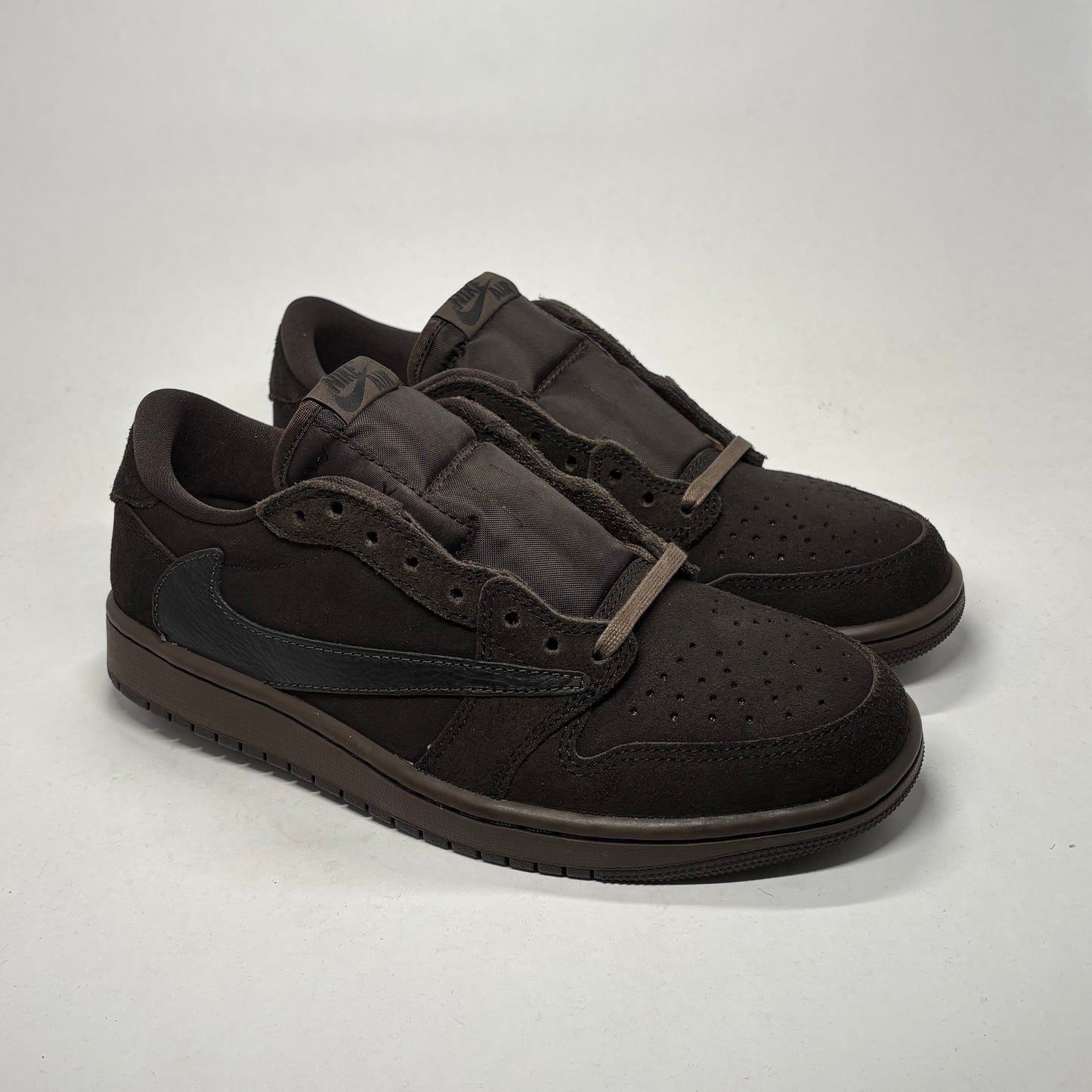 Jordan 1 Travis Scott Velvet Brown DS