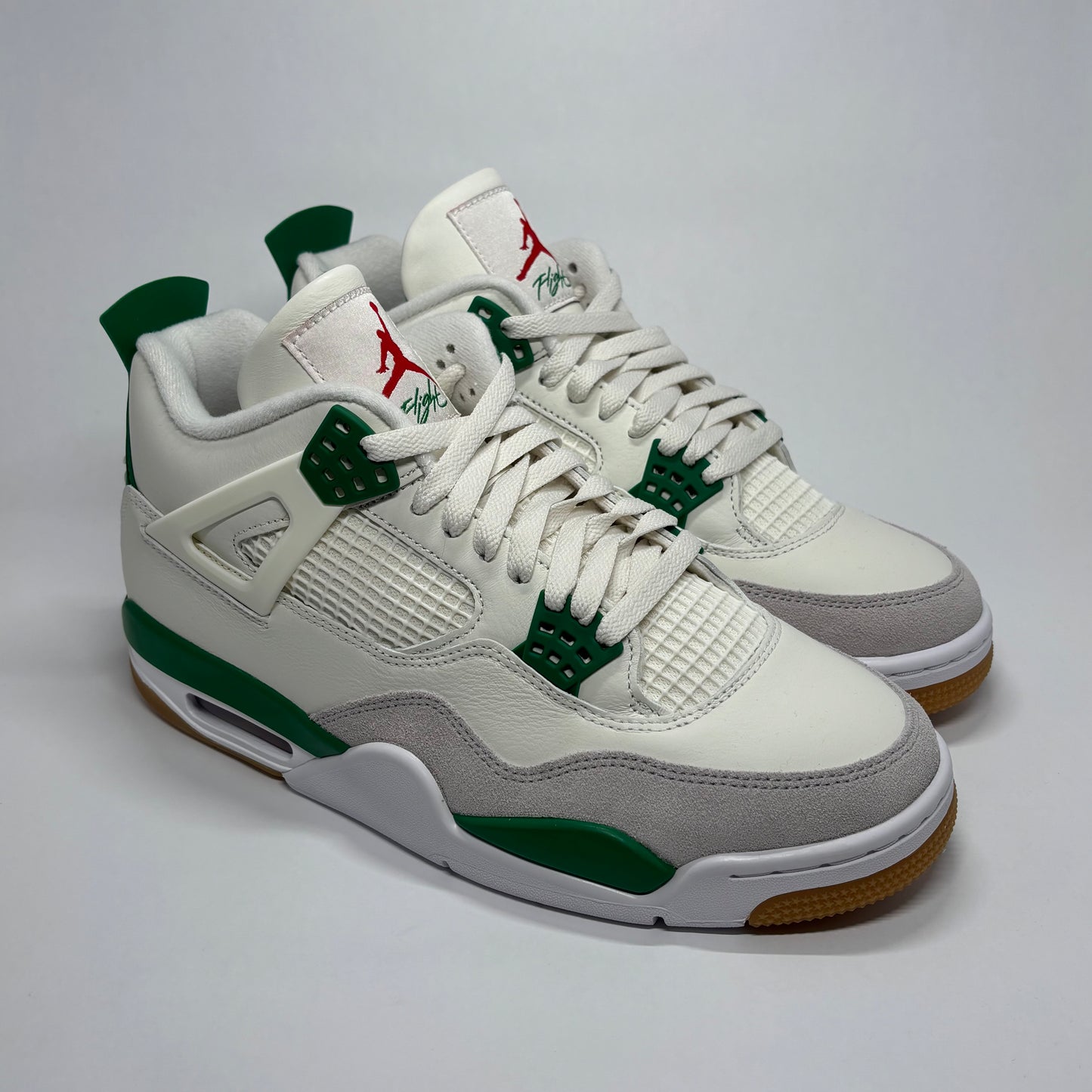 Jordan 4 SB Pine Green DS