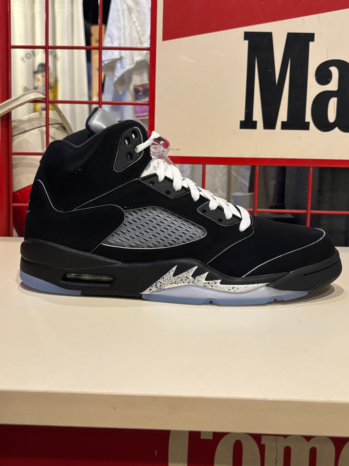 Black and gray sneaker