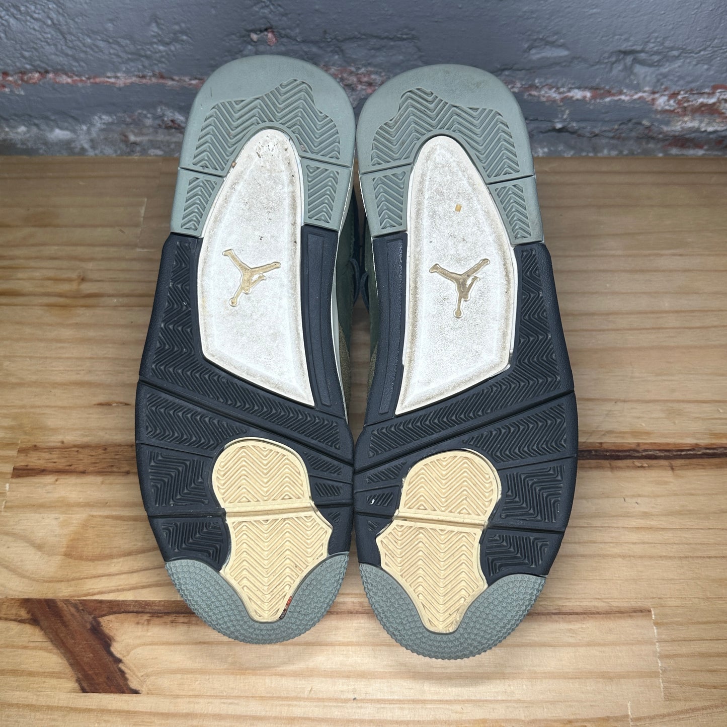 Jordan 4 Craft Medium Olive Used