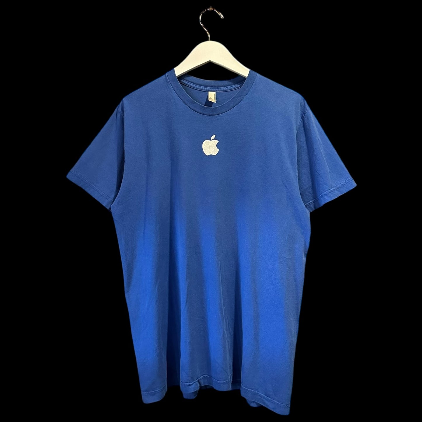 2010 iPad Launch L Apple Logo