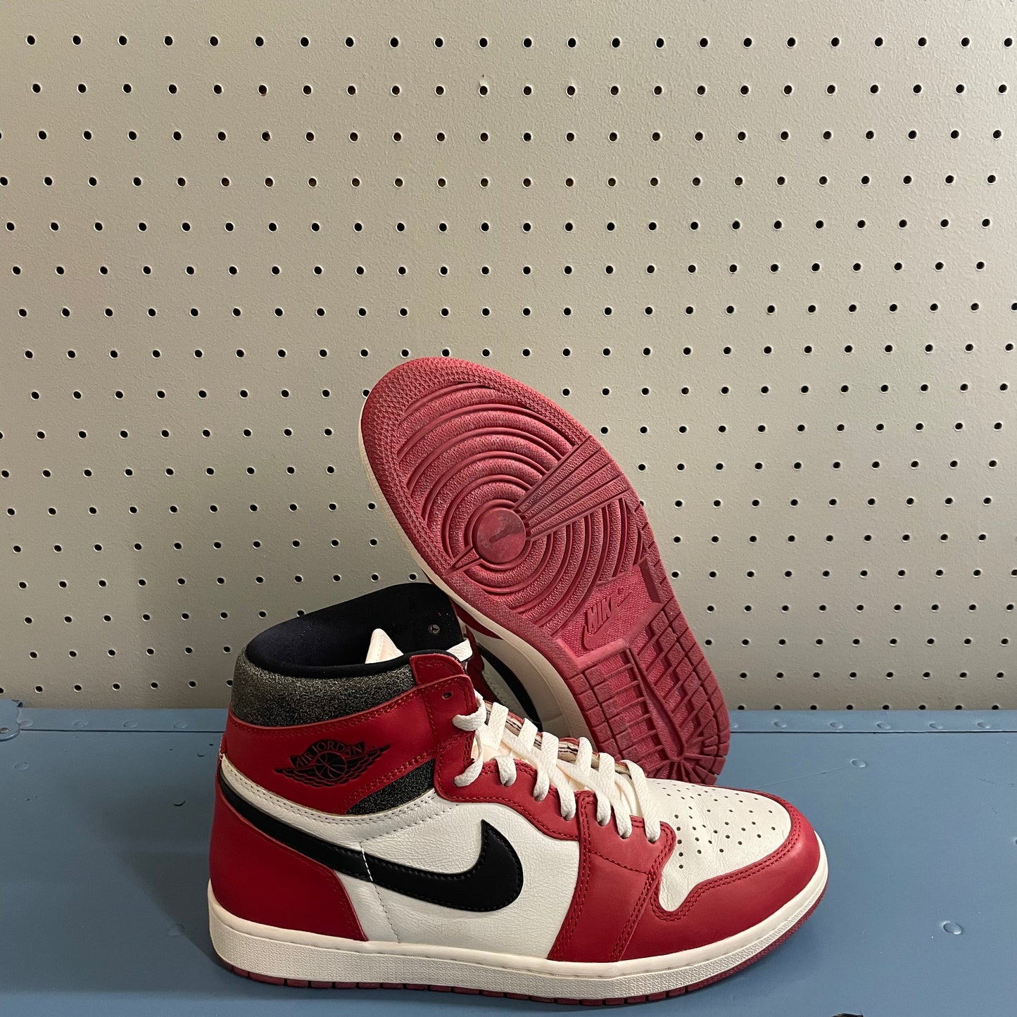 AJ1 Lost and Found Sz 11