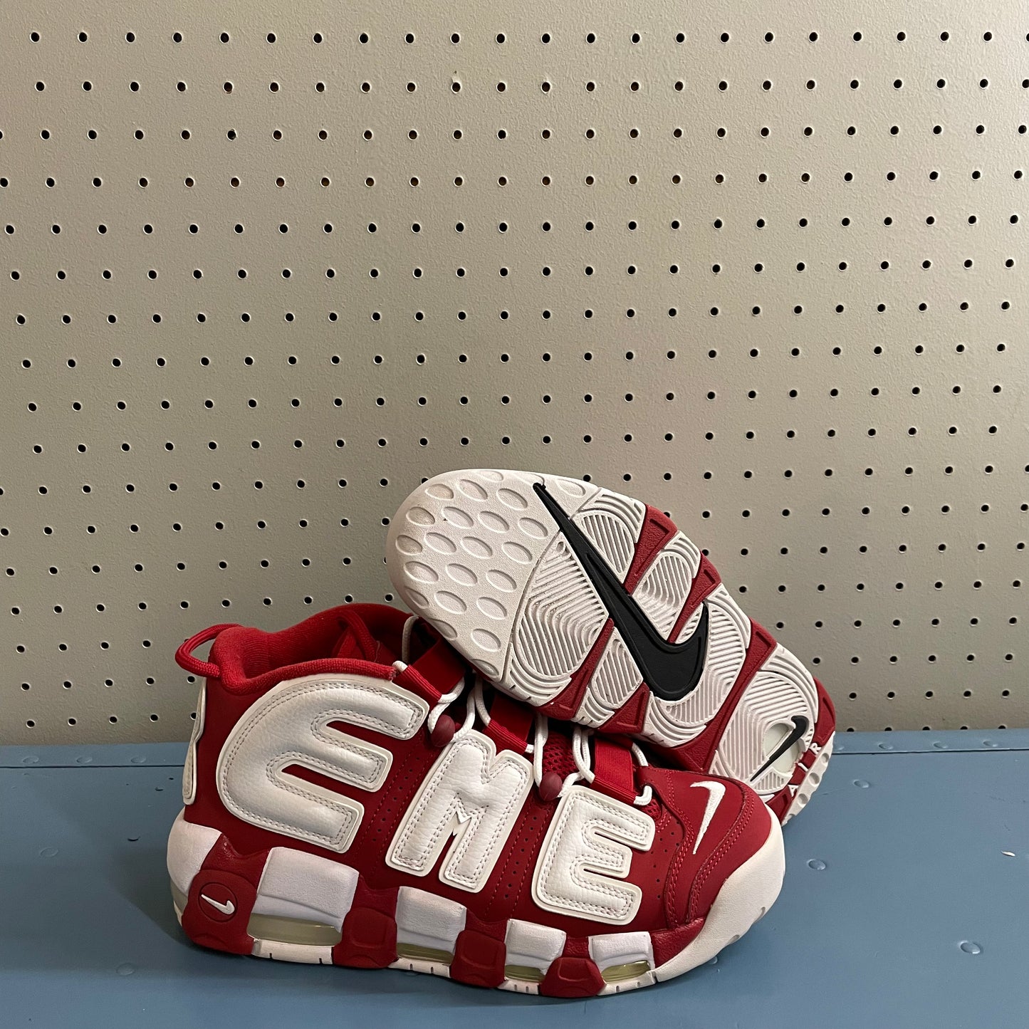 Supreme Uptempo Sz 8.5