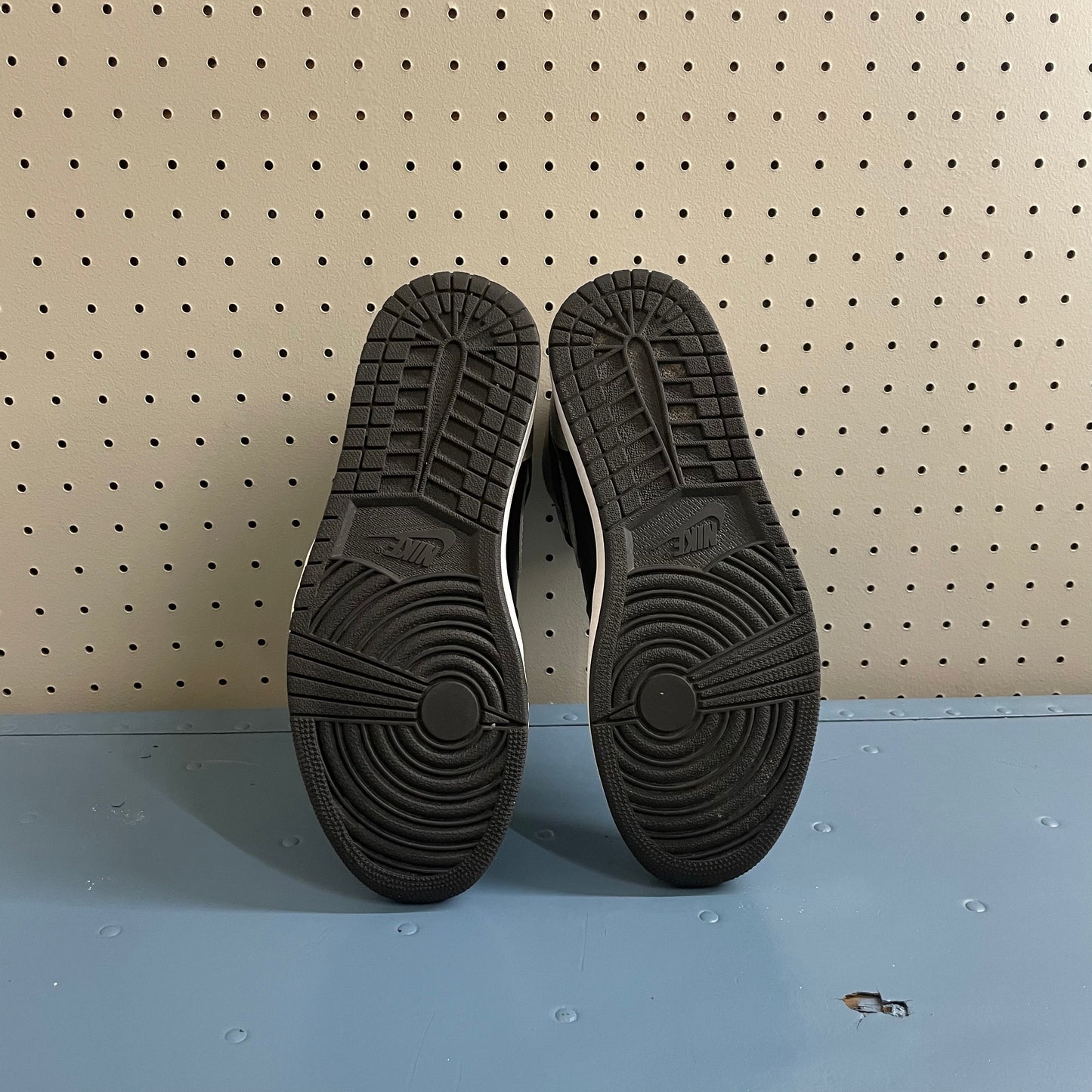 AJ1 Shadow Sz 9