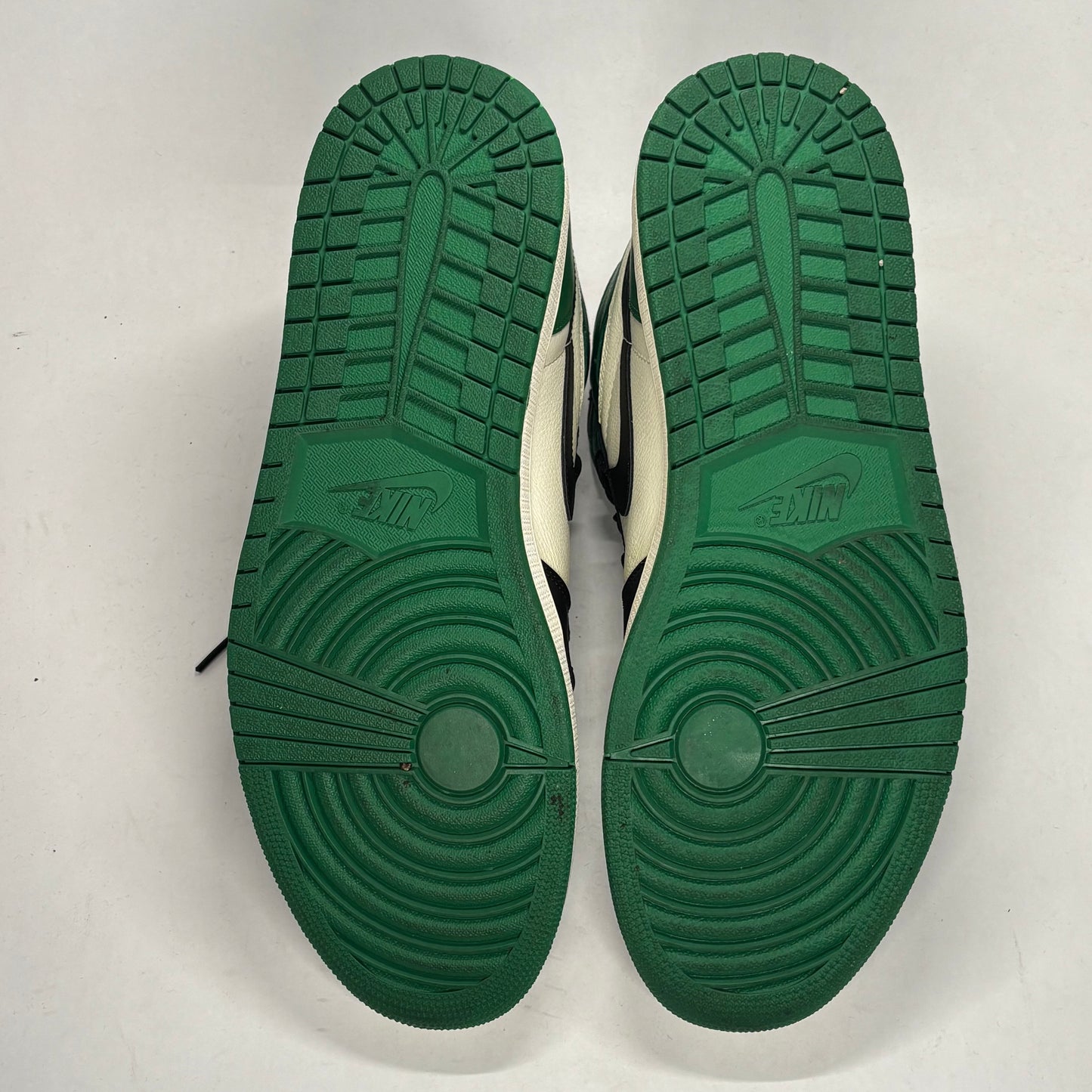 Jordan 1 Pine Green Used