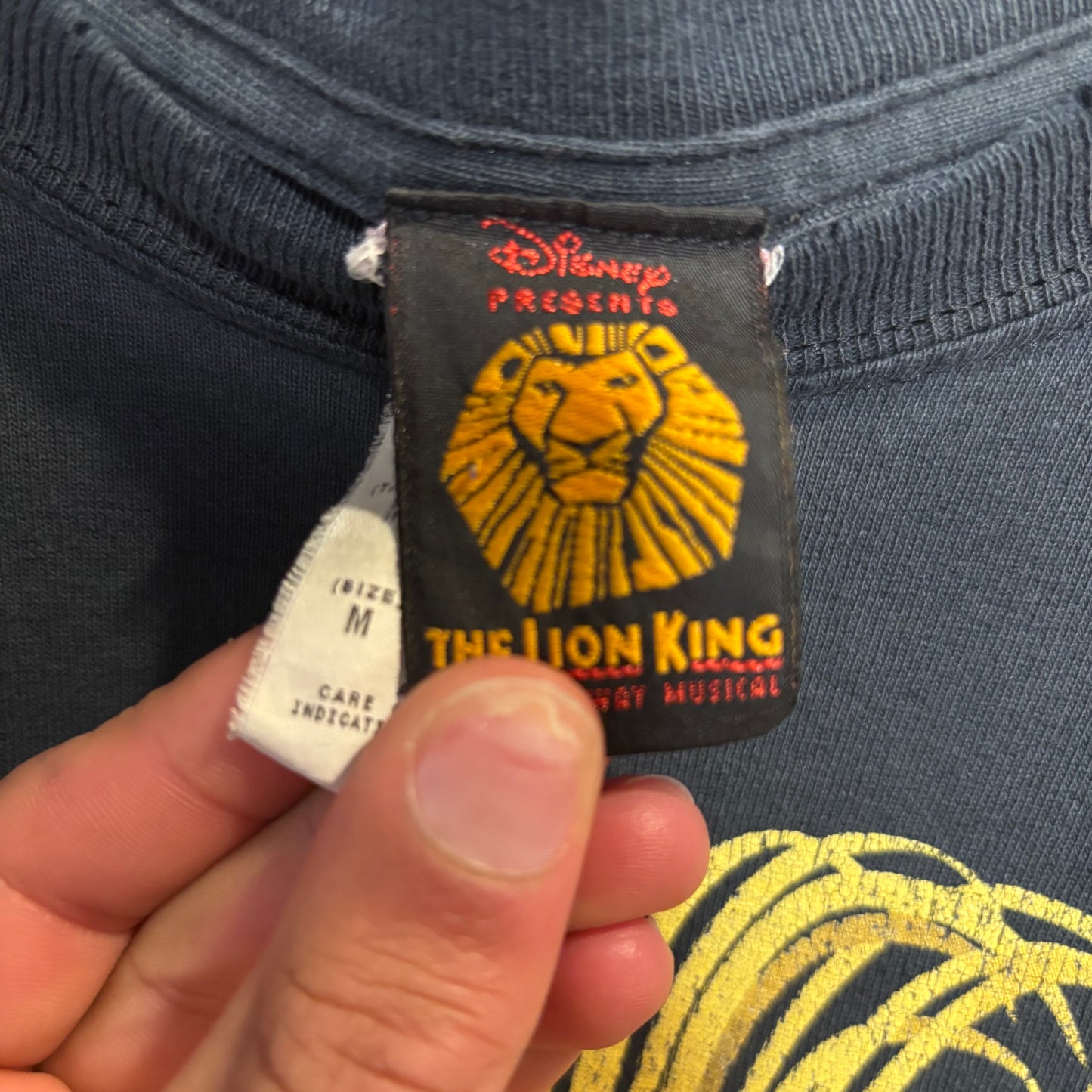 vtg Lion King Im Surrounded By Idiots Tee M