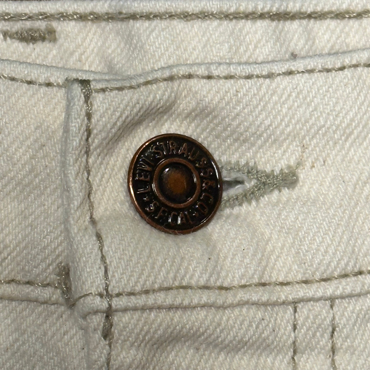 90s Levi's 550 Bleach Wash