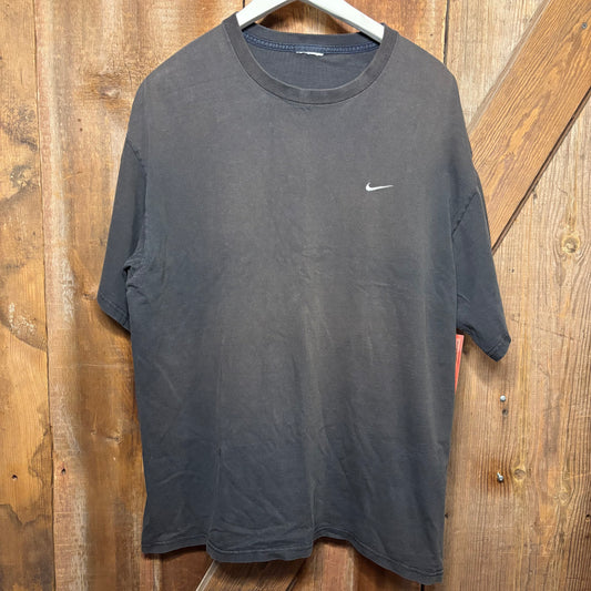 y2k Faded Nike Mini Swoosh tee