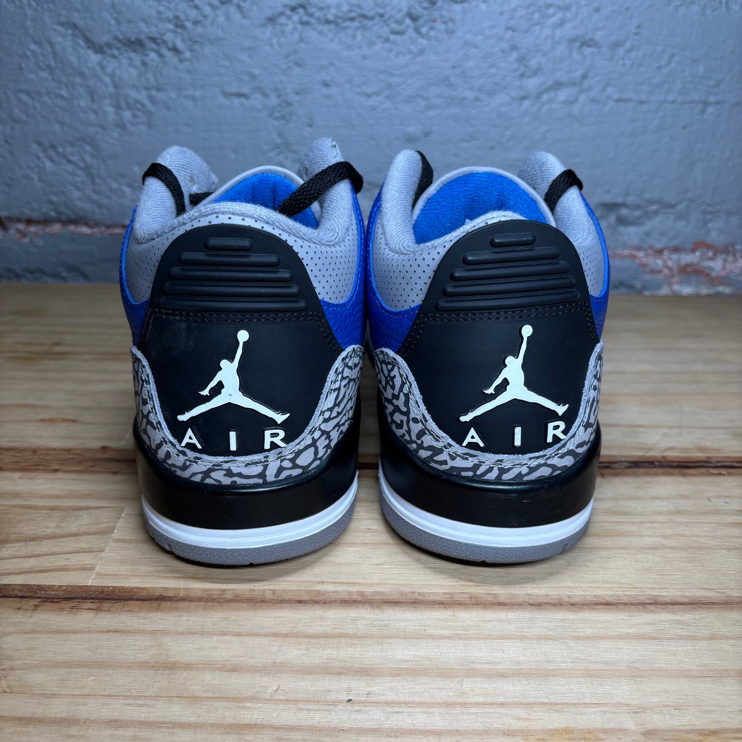 Jordan 3 Varsity Royal Cement  Used