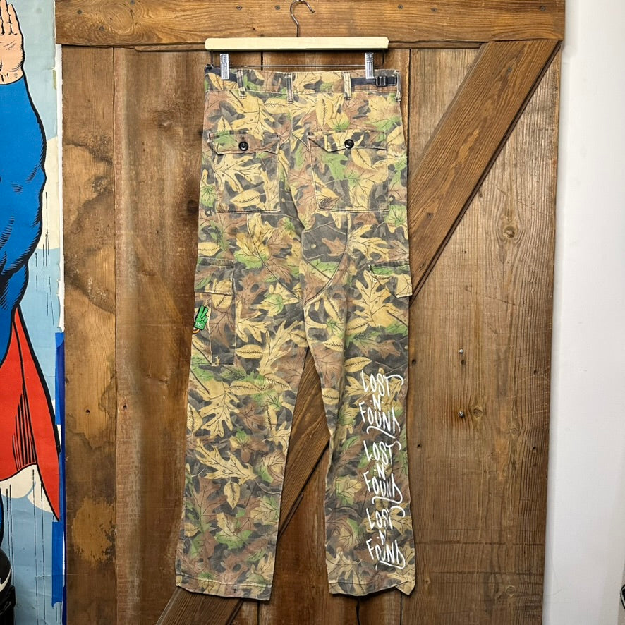 vtg Lost n Found Camo Pants