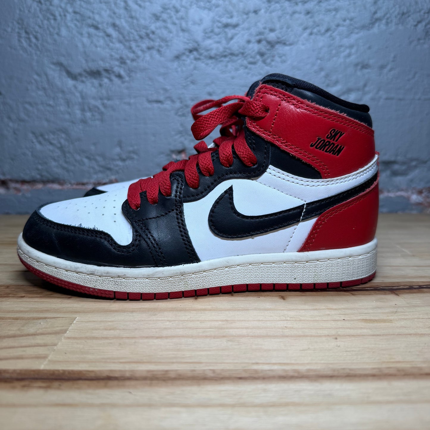 Jordan 1 Bred Toe 1Y