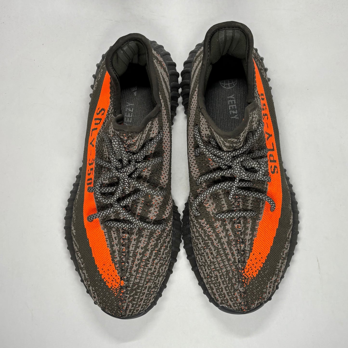 Yeezy Carbon Beluga  Used