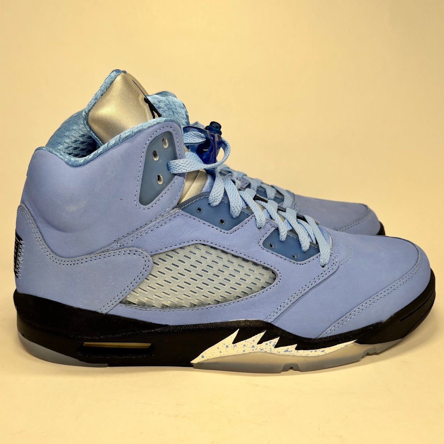 Jordan 5  UNC Used