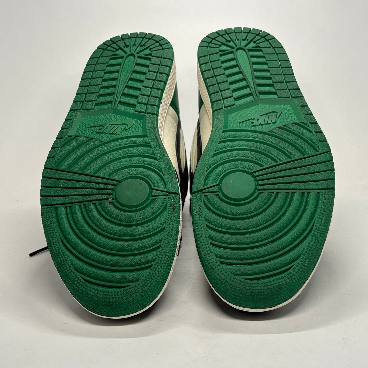 Jordan 1 Pine Green Used