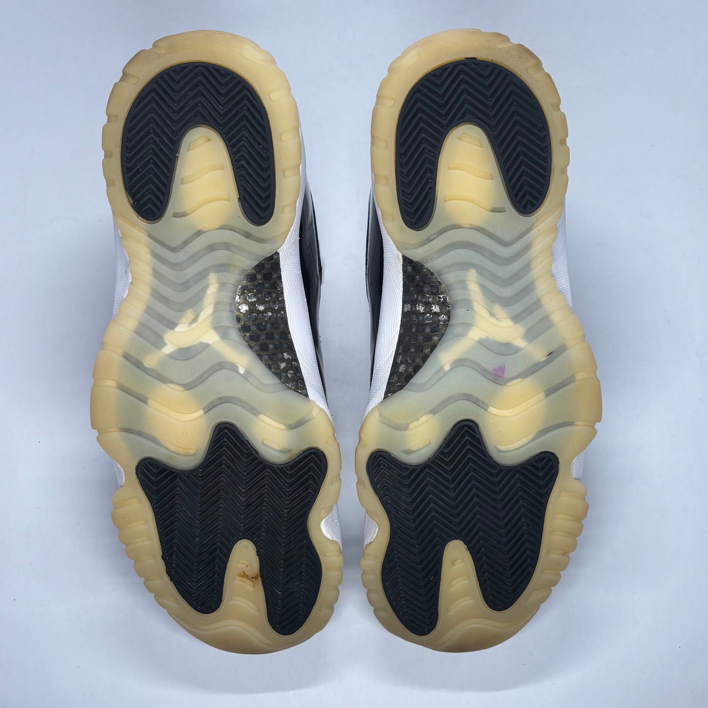 Jordan 11 DMP Gratitude Used