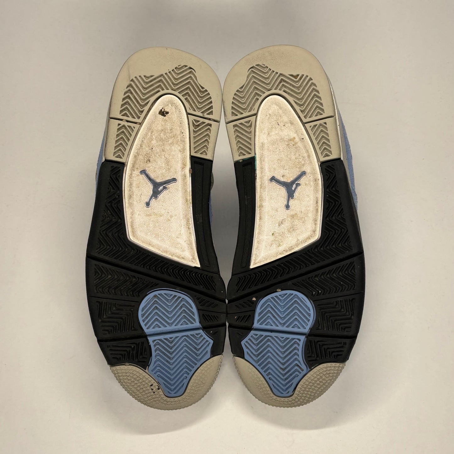 Jordan 4 Uni Blue Used