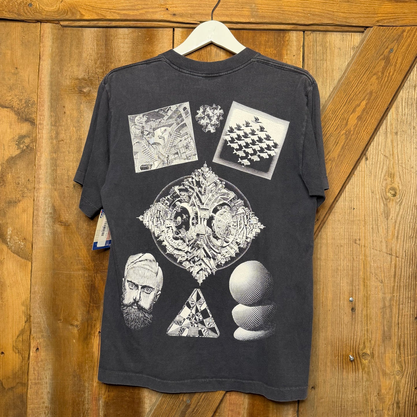 vtg MC Escher AOP L