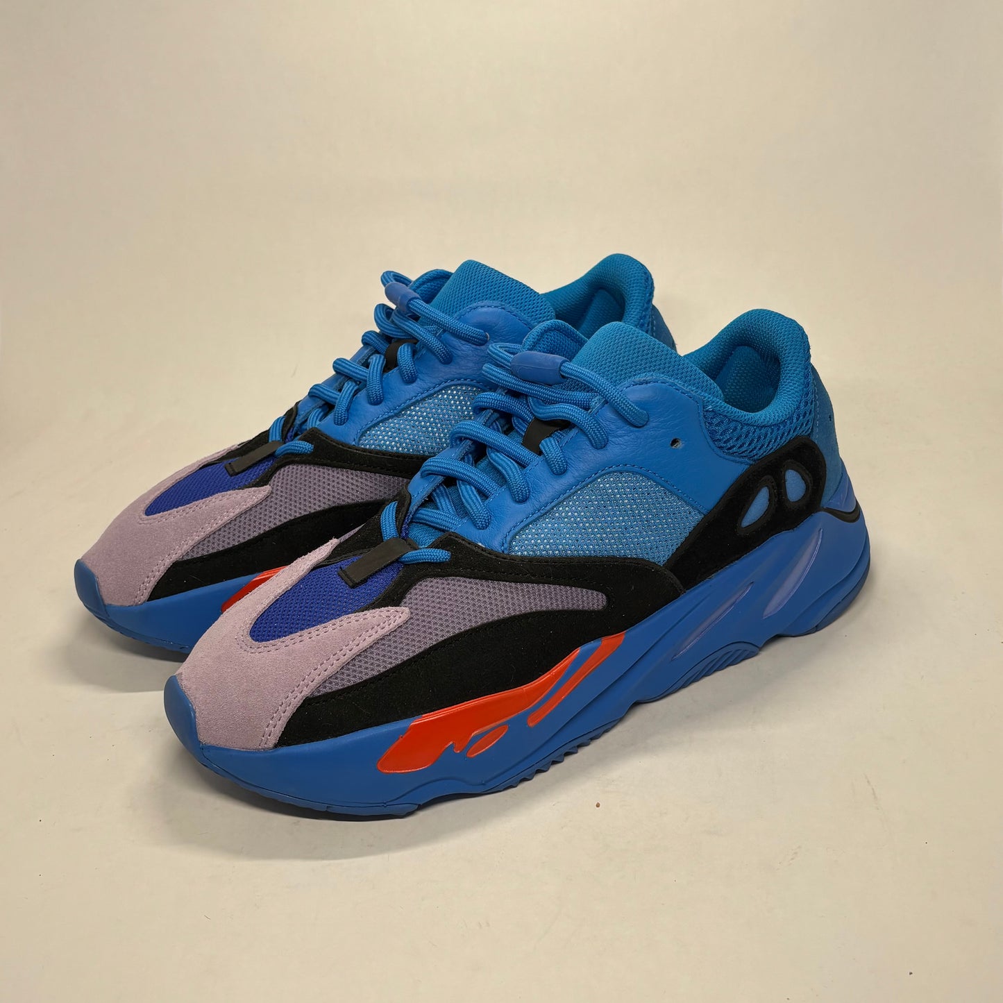 Yeezy 700 Hi Res BlueUsed