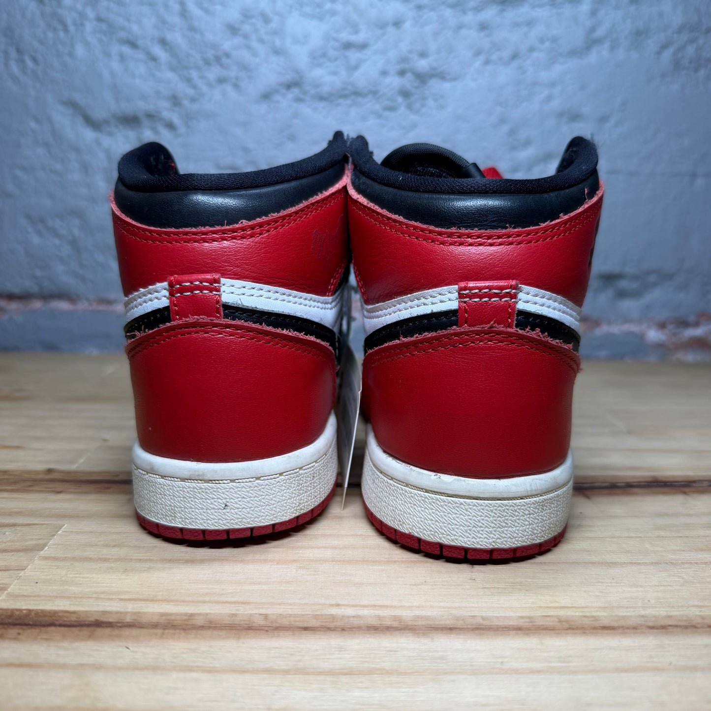 Jordan 1 Bred Toe 1Y