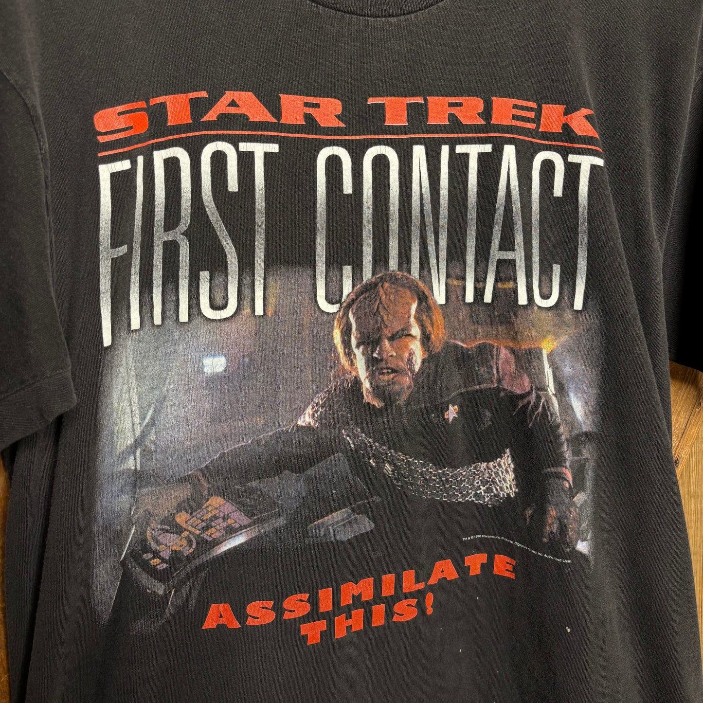 vtg 96' Star Trek First Contact Tee L