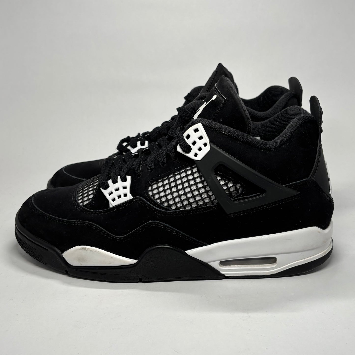 Jordan 4 White Thunder Used