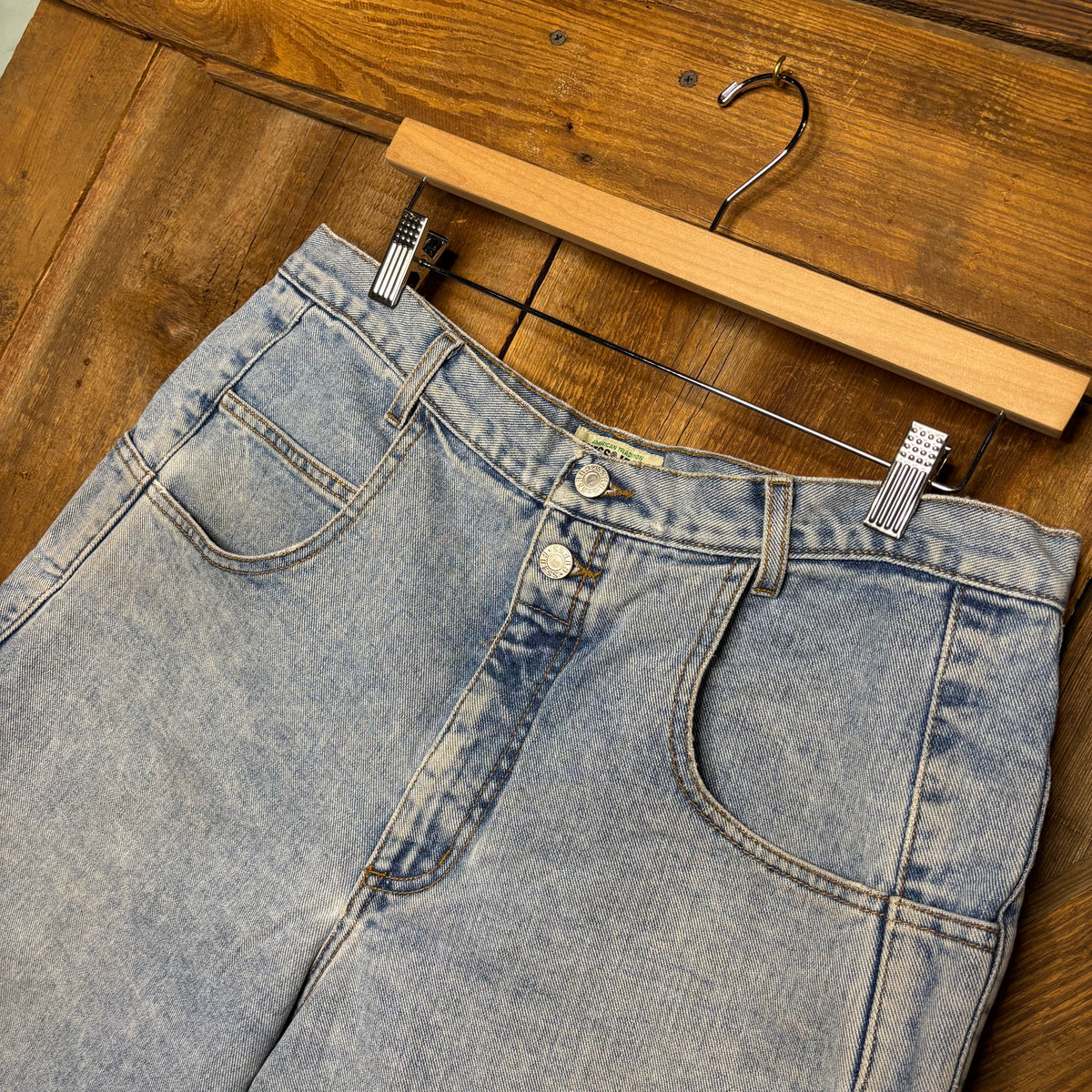 Guess Light Wash Jorts