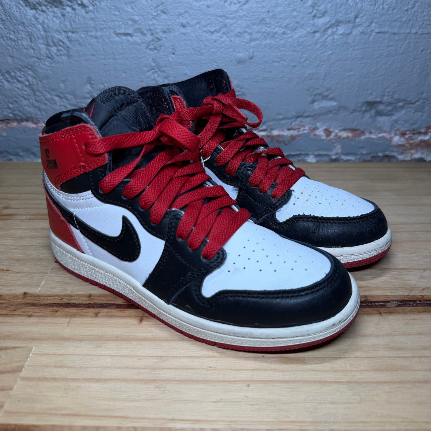 Jordan 1 Bred Toe 1Y