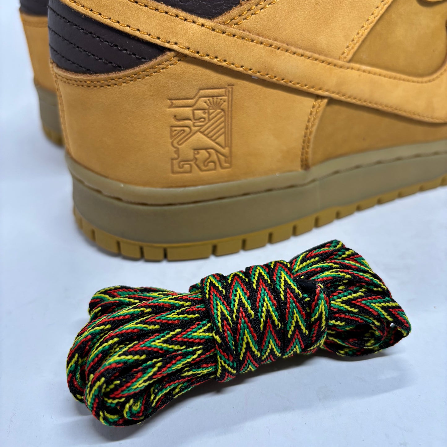 Nike SB Dunk Mid Lewis marnell DS