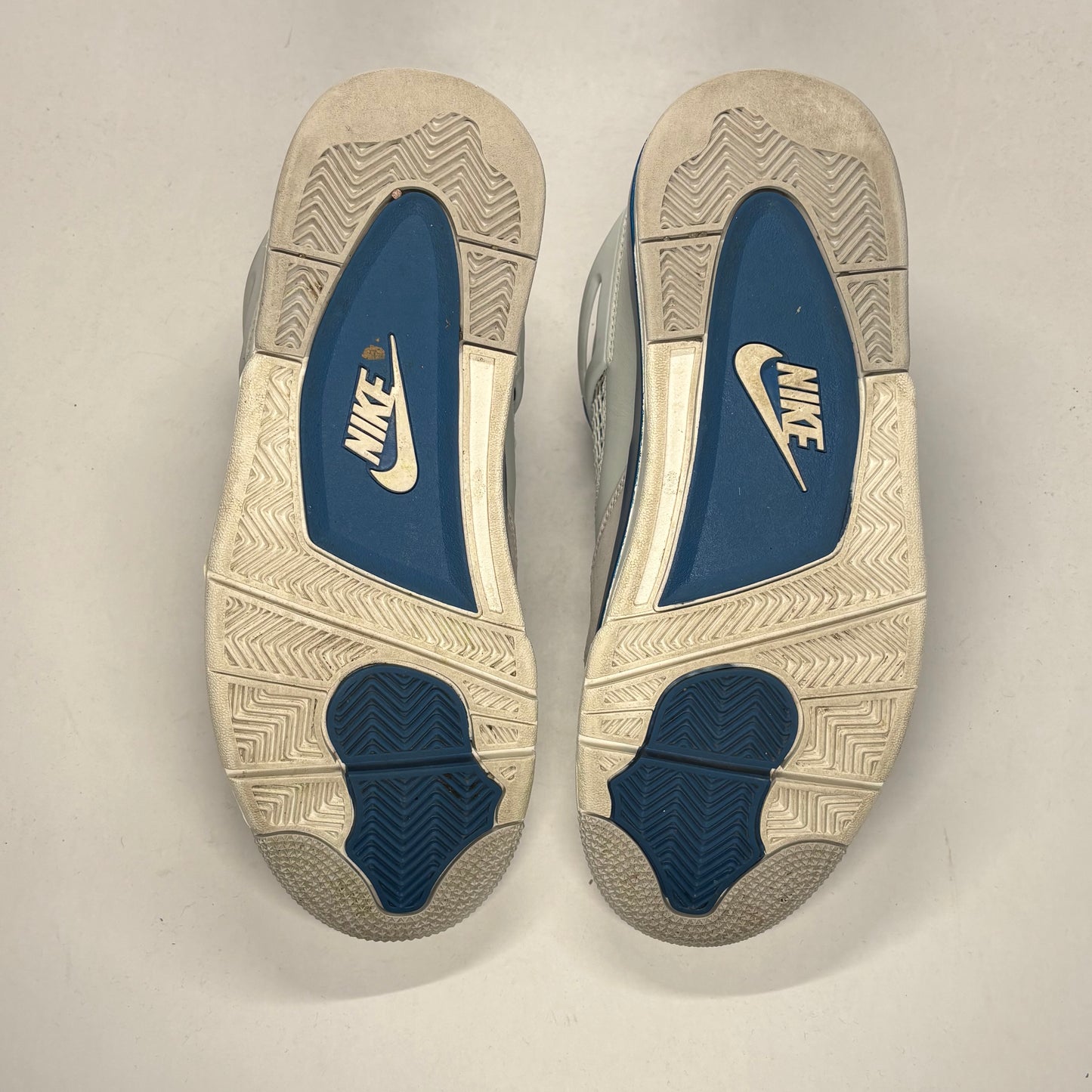 Jordan 4 Military Blues Used