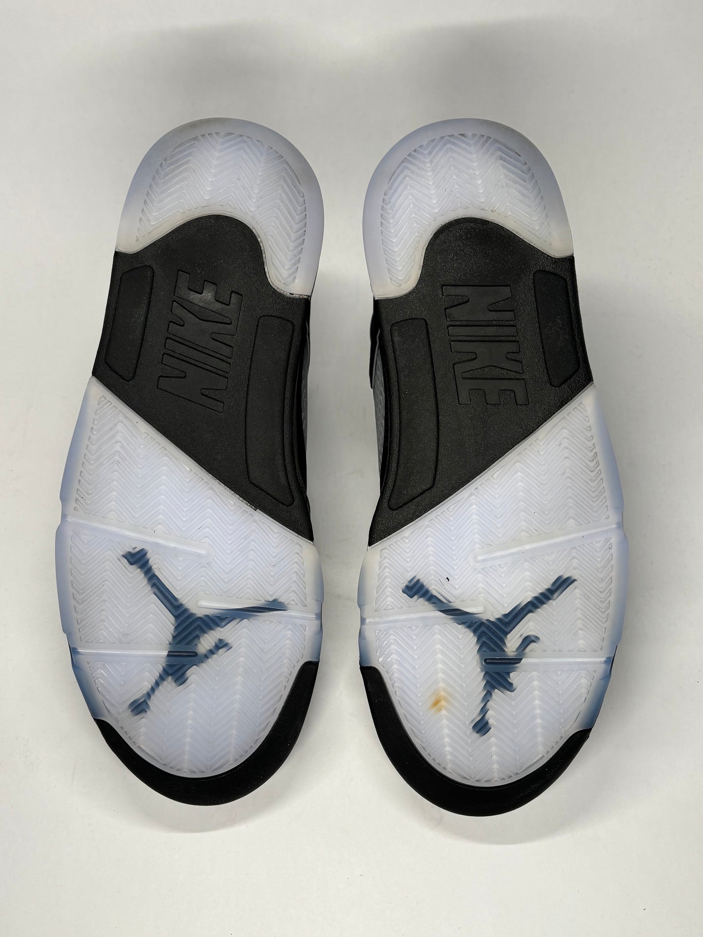 Jordan 5 Black Metallic Used