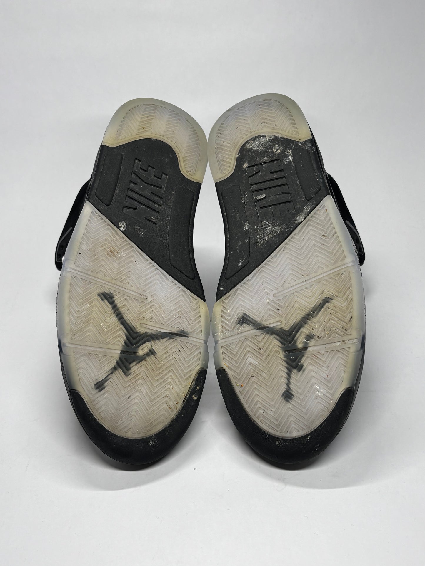 Jordan 5 Black Metallic Used