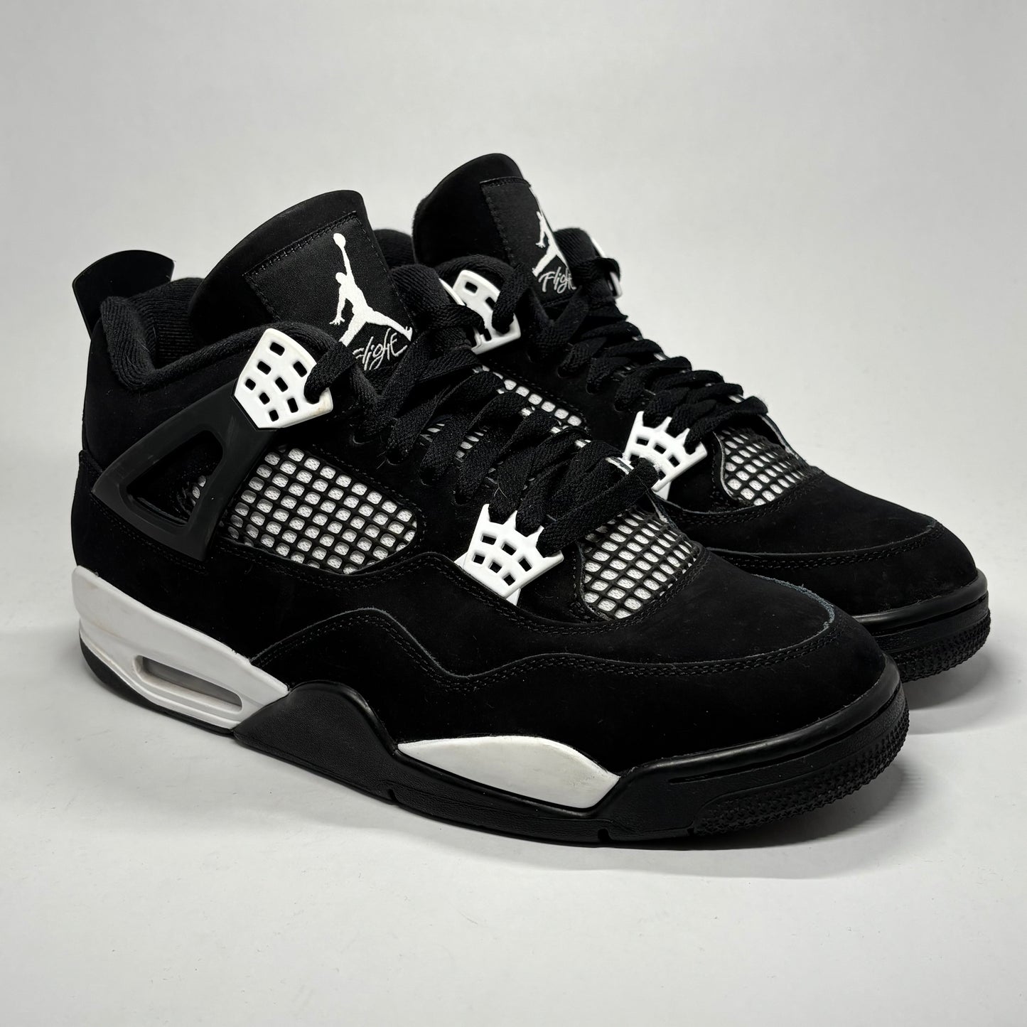 Jordan 4 White Thunder Used