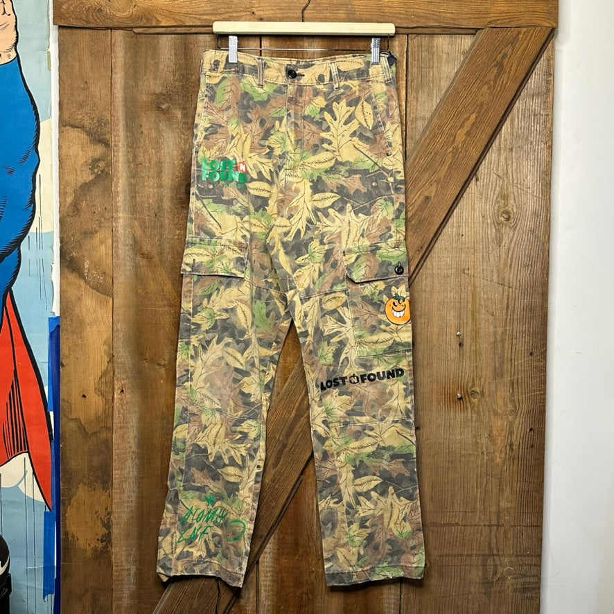 vtg Lost n Found Camo Pants