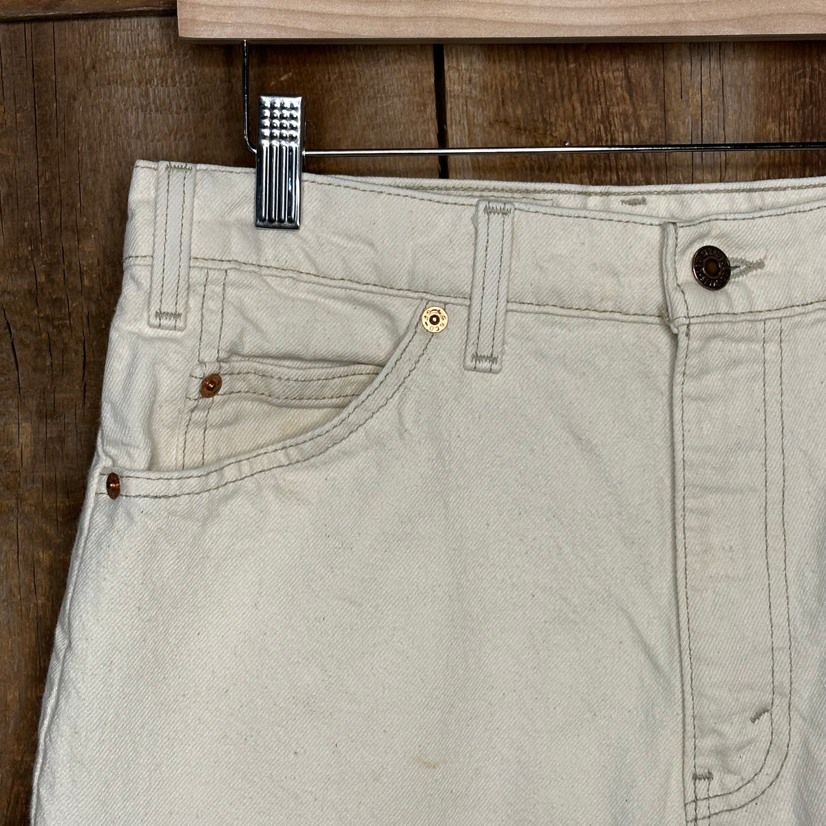 90s Levi's 550 Bleach Wash