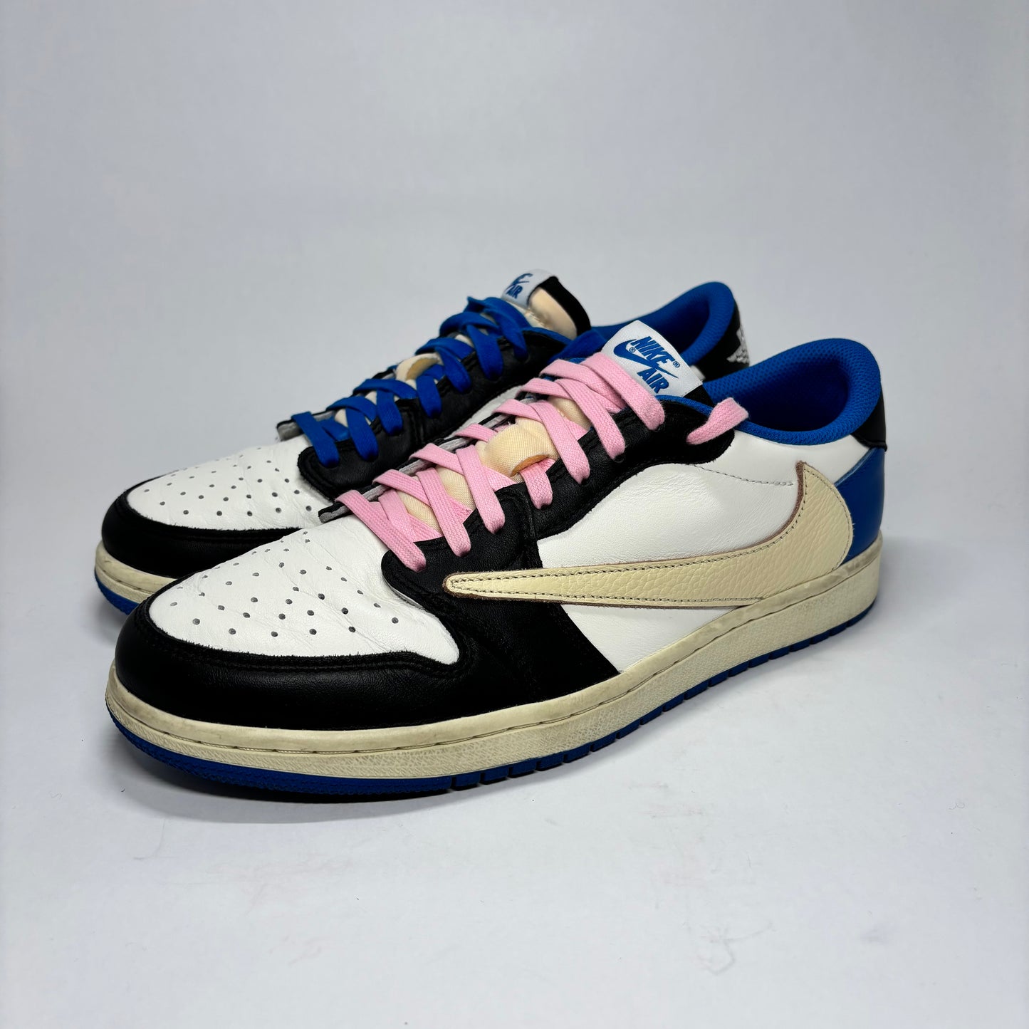 Jordan 1  Travis Scott Fragment Used