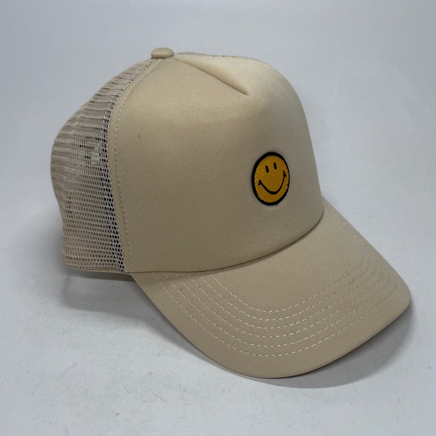 Market SMILEY STUDIOS TRUCKER HAT