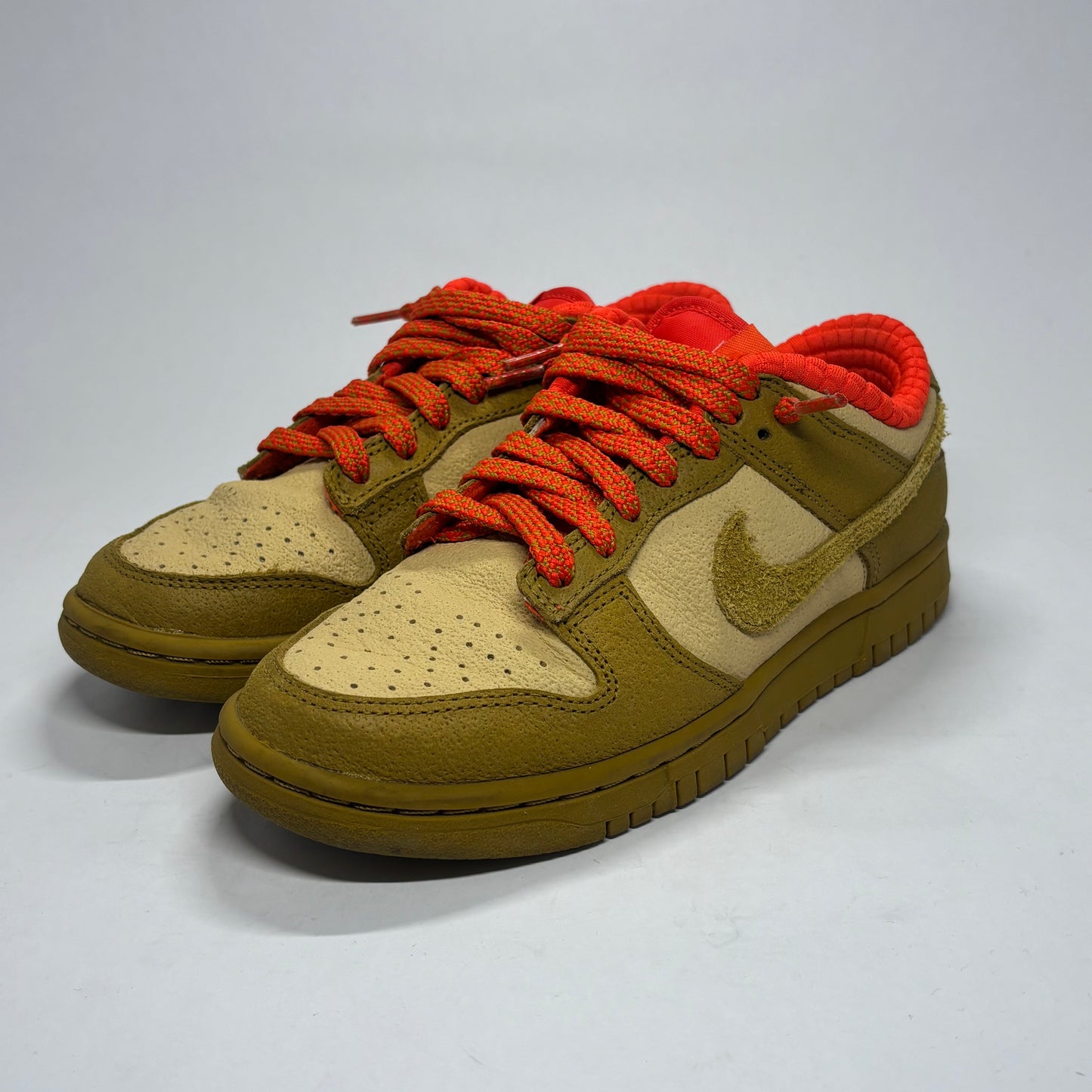Nike Dunk Bronzine Picante Red Used