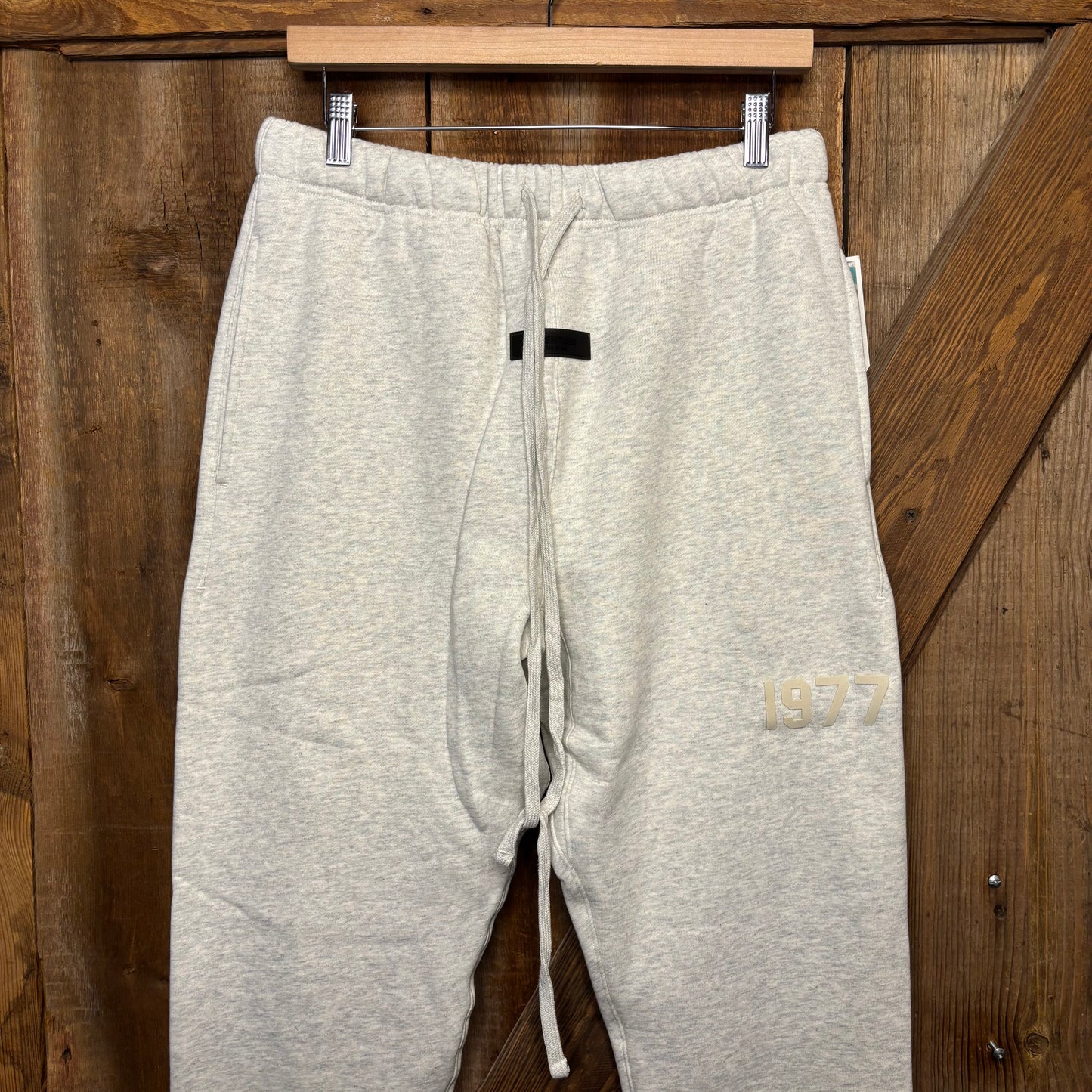 Essentials 1977 Light Oatmeal