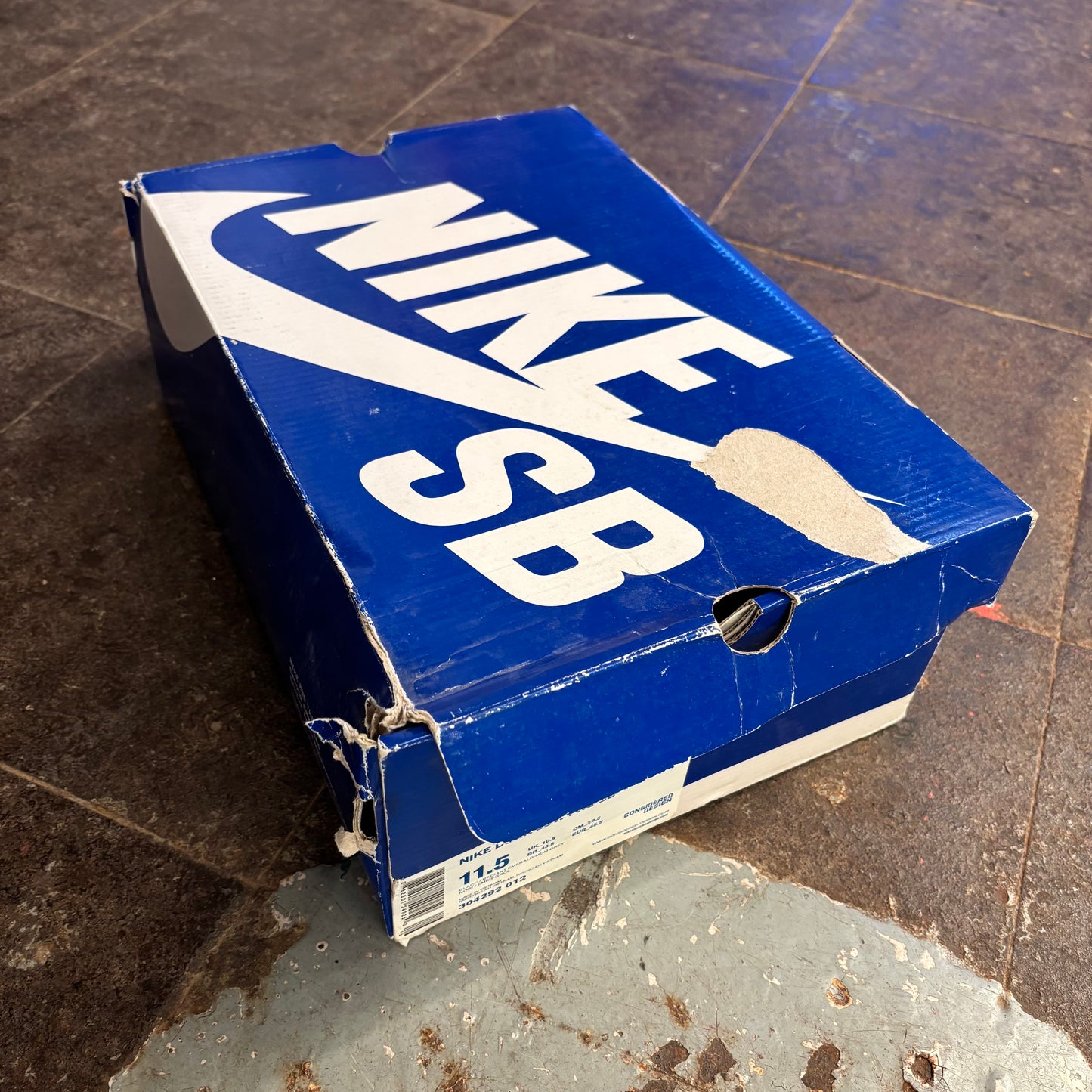 Nike SB Dunk Chrome Ball Used Dam Box