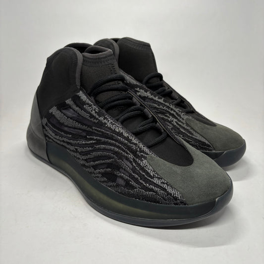 YZY QNTM Onyx Sz 10.5 DS