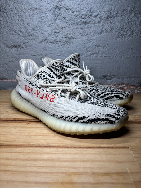 Yeezy 350 Zebra  Used