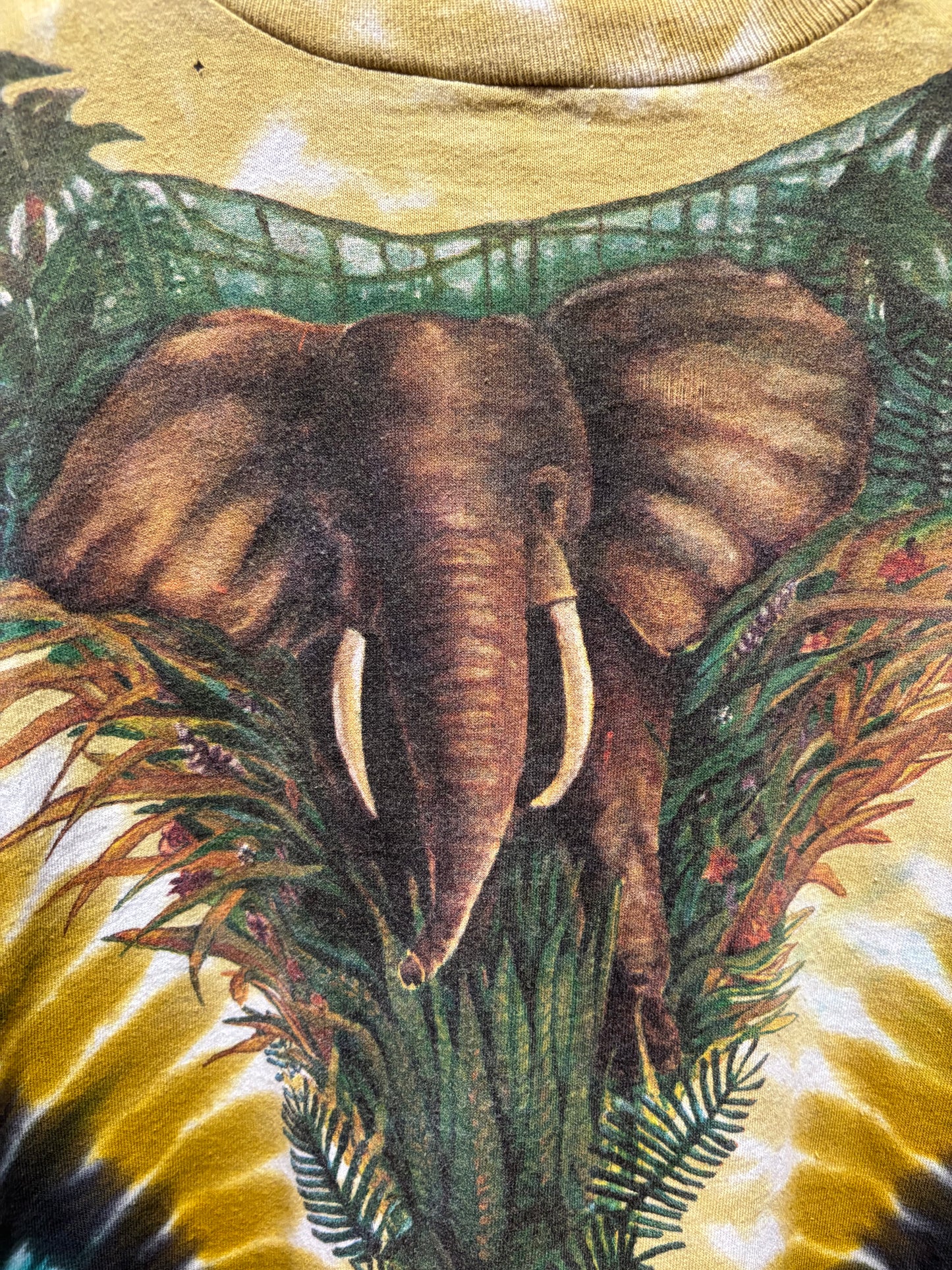 vtg 1990 Liquid Blue Elephant Tee L (fits M)