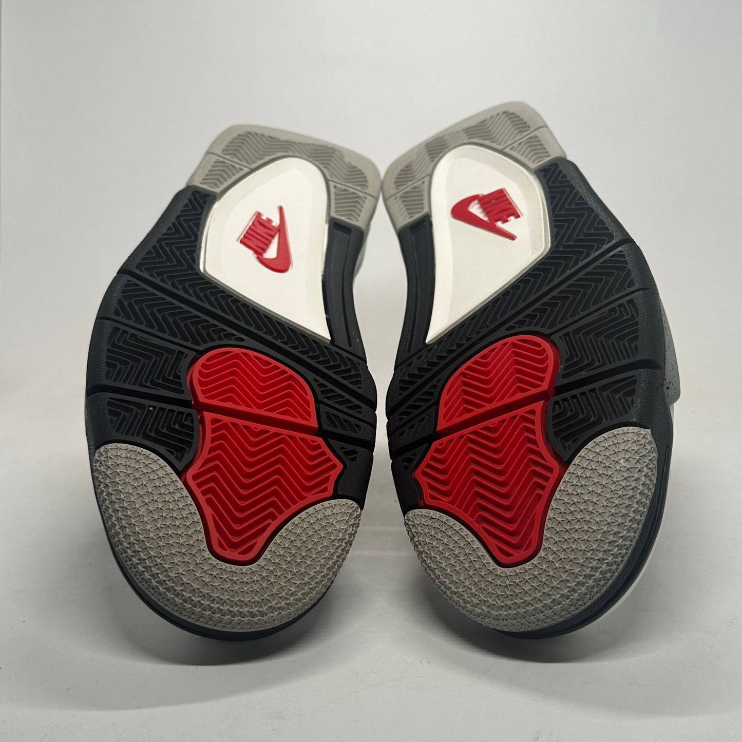 Jordan 4  White Cement  Used