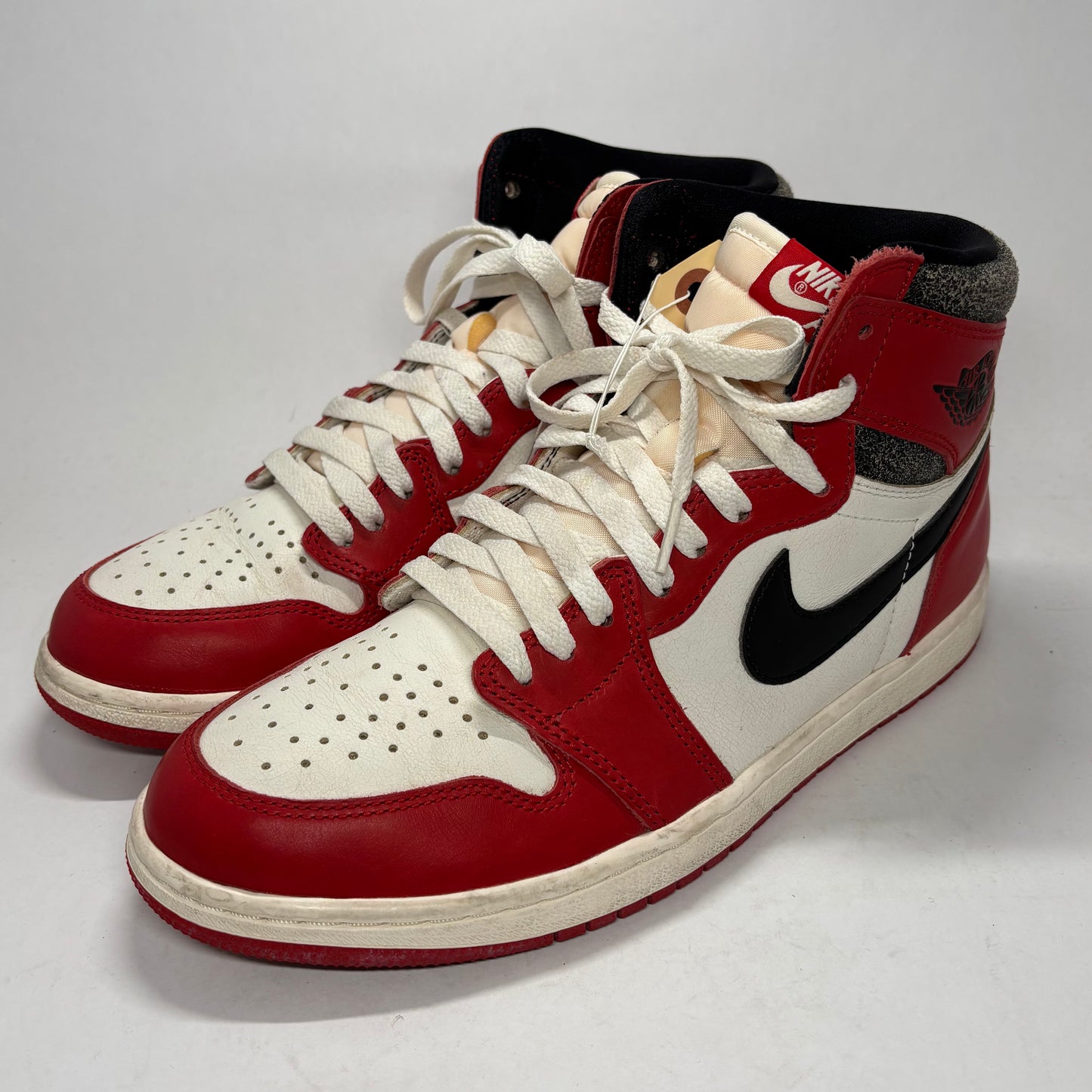 Jordan 1 Chicago Lost and Found Used