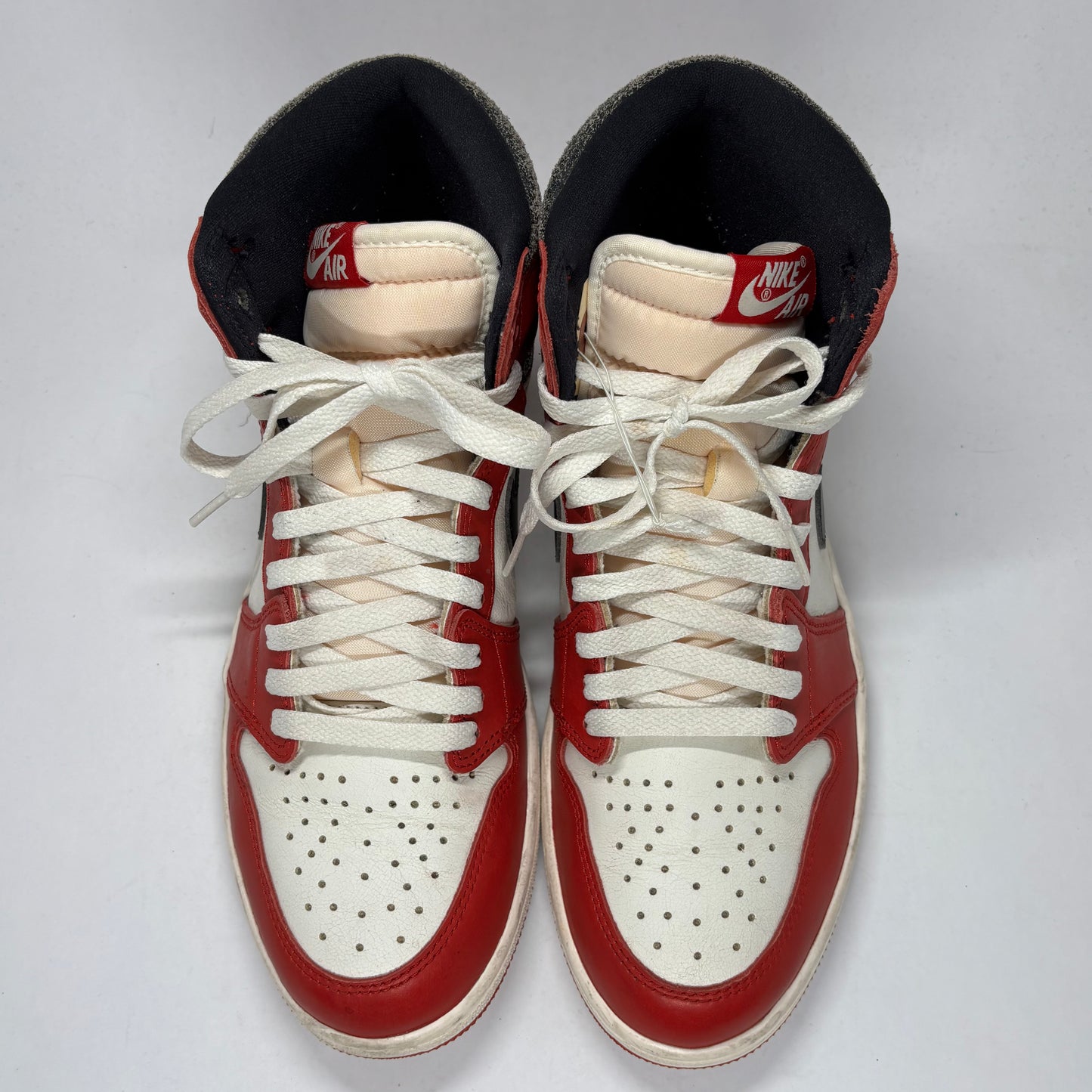 Jordan 1 Chicago Lost and Found Used