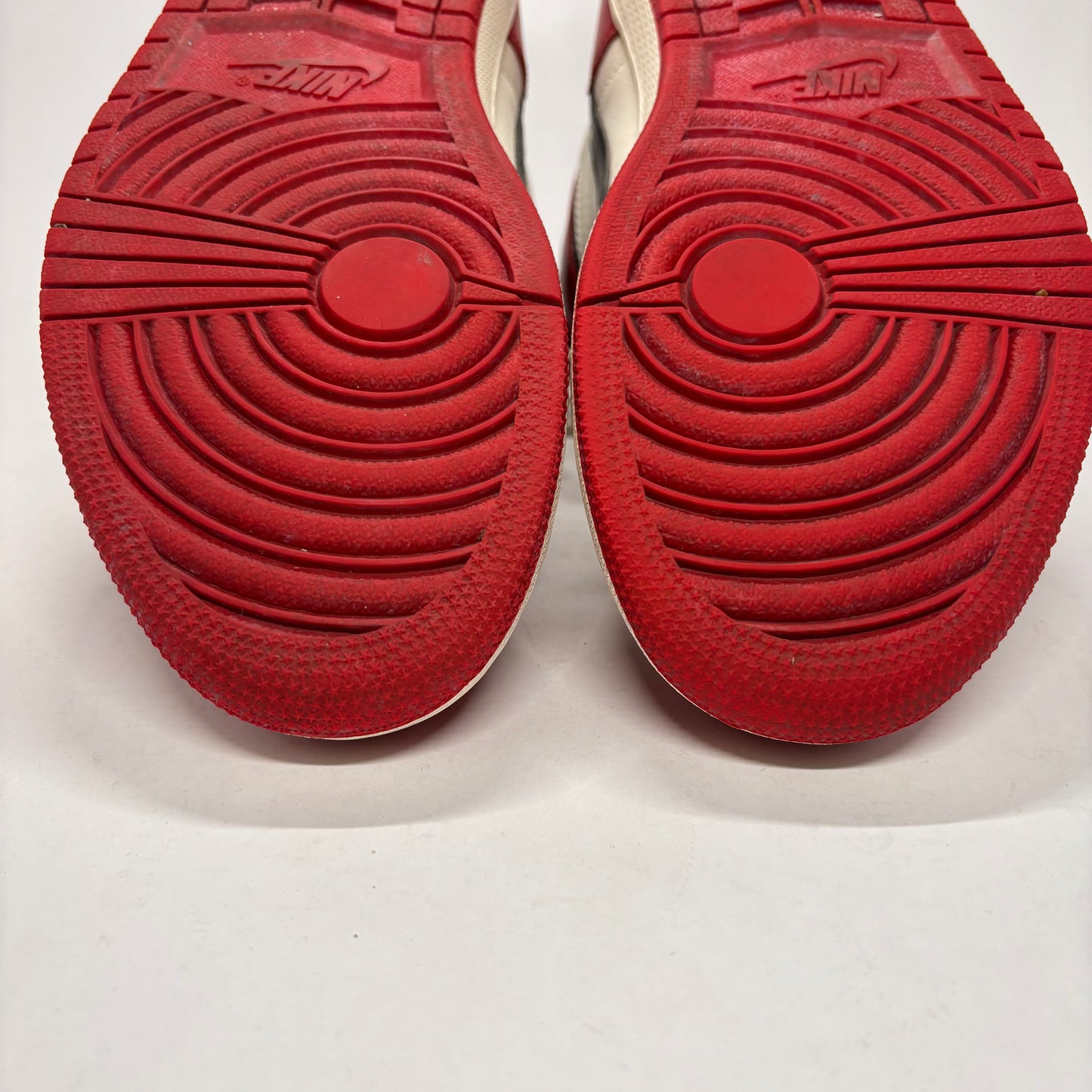 Jordan 1 Chicago Lost and Found Used