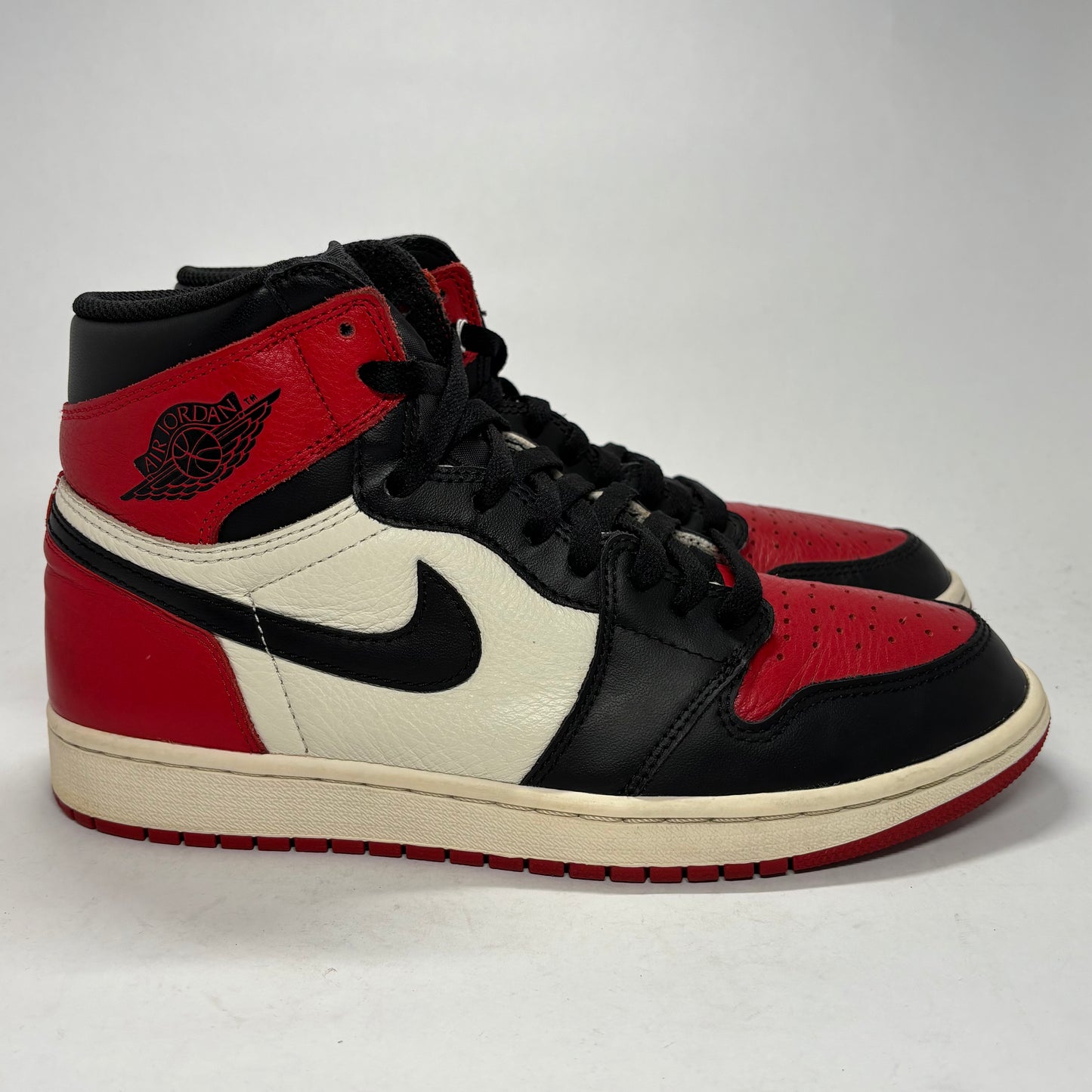 Jordan 1  Bred Toe  Used