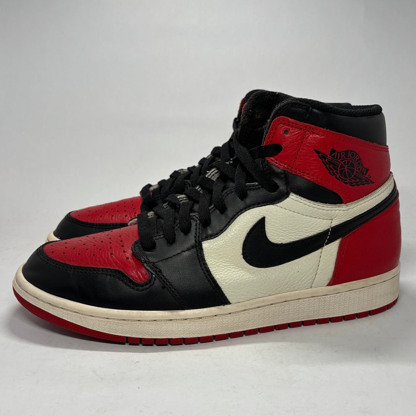 Jordan 1  Bred Toe  Used